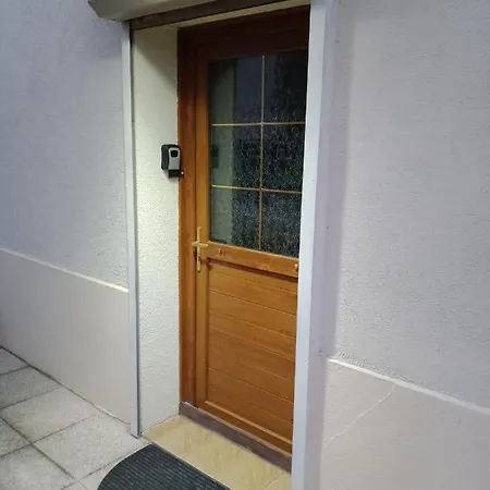 Maison Entiere Garage Et Parking Дом отдыха *