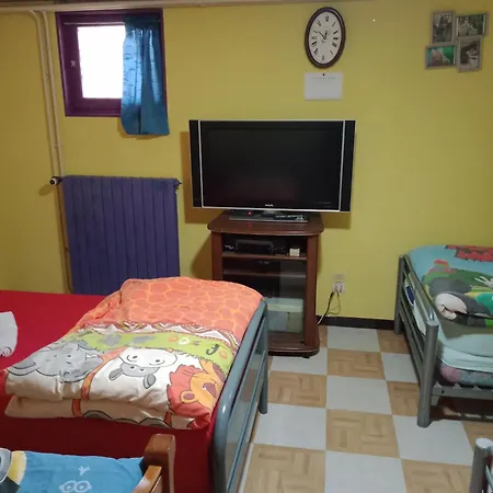 Prázdninový dům Maison Entiere Garage Et Parking Montluçon